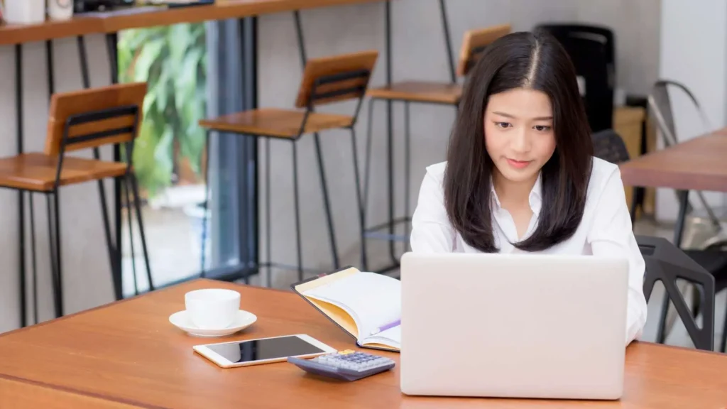 The Hidden Costs of Payday Loans vs Instant Cash Advance Apps