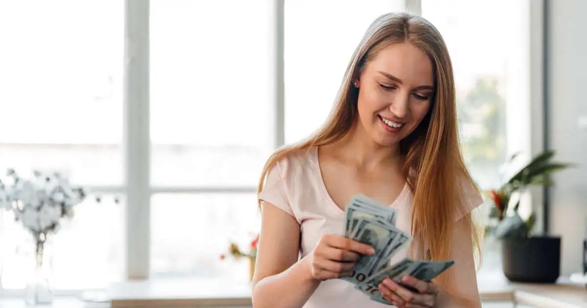 How to Avoid Fees When Sending Money